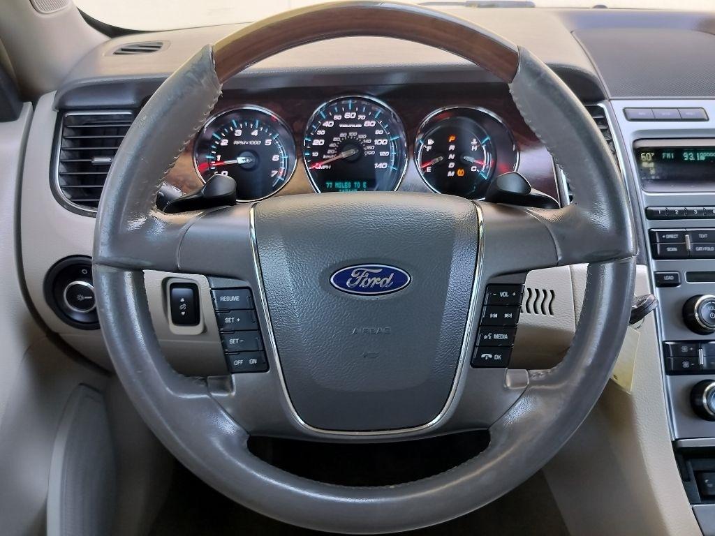 Ford Taurus Limited FWD 2011