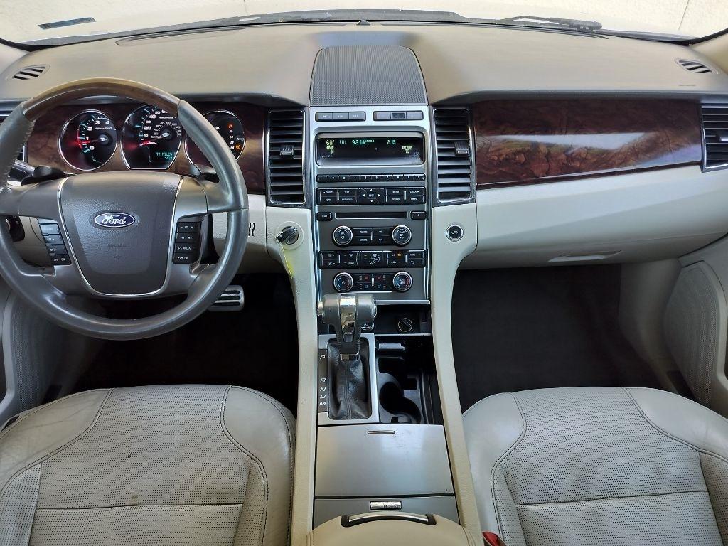 Ford Taurus Limited FWD 2011