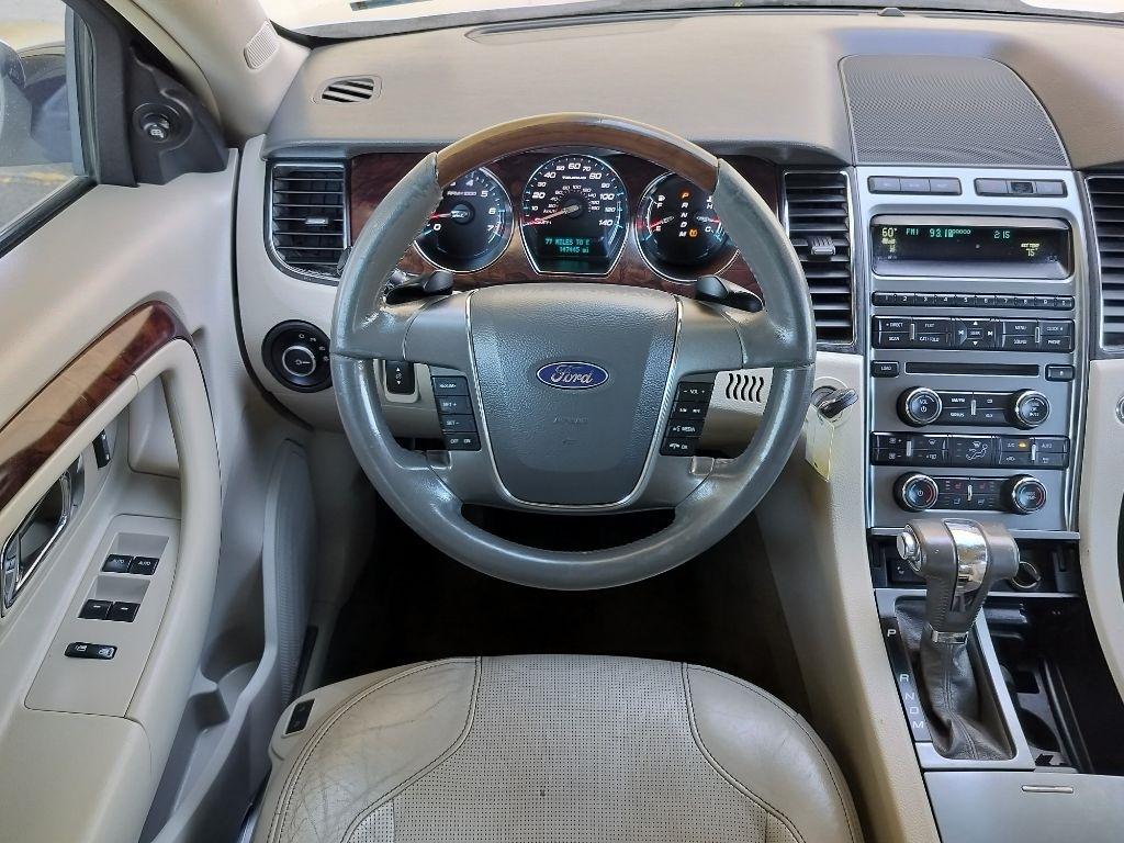 Ford Taurus Limited FWD 2011