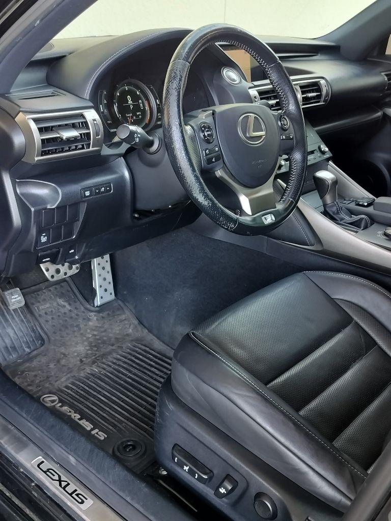 Lexus IS 250 AWD 2015
