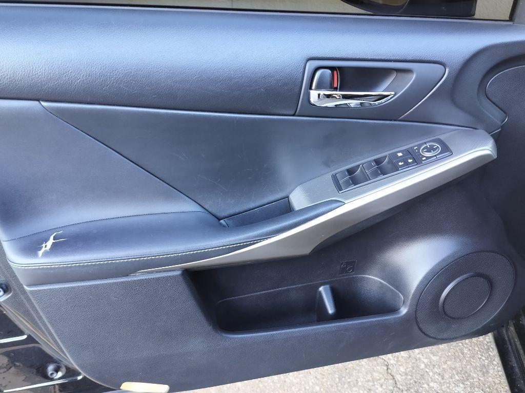 Lexus IS 250 AWD 2015