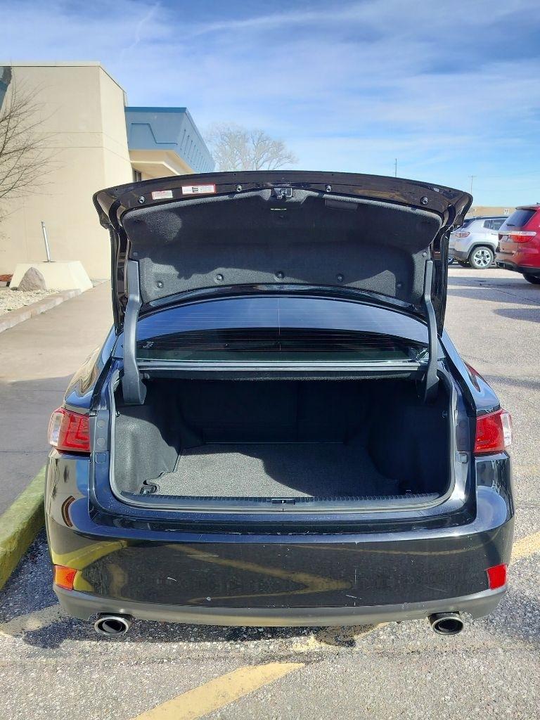 Lexus IS 250 AWD 2015