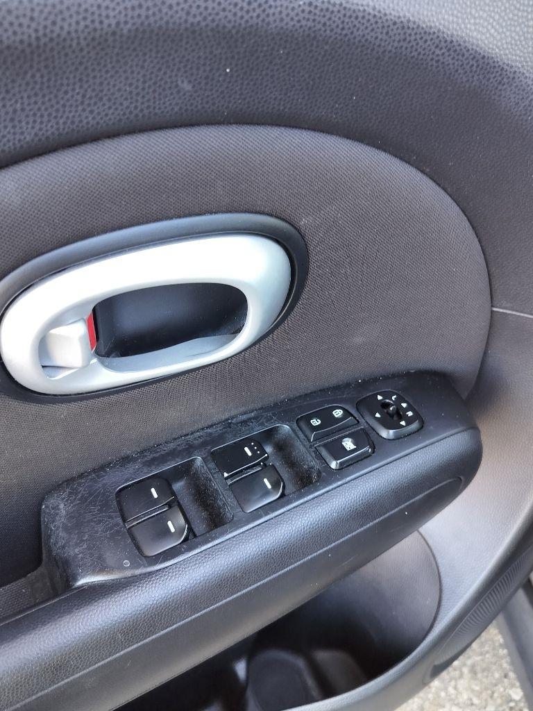 Kia Soul Base 6A 2016