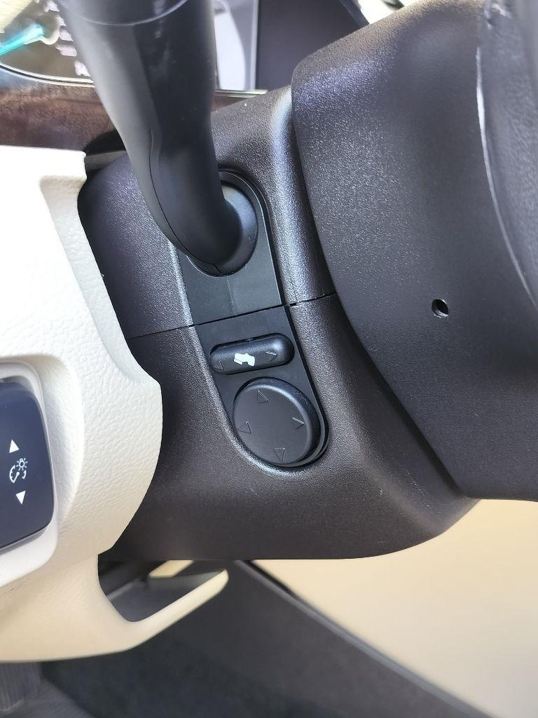 Ford Taurus Limited FWD 2018