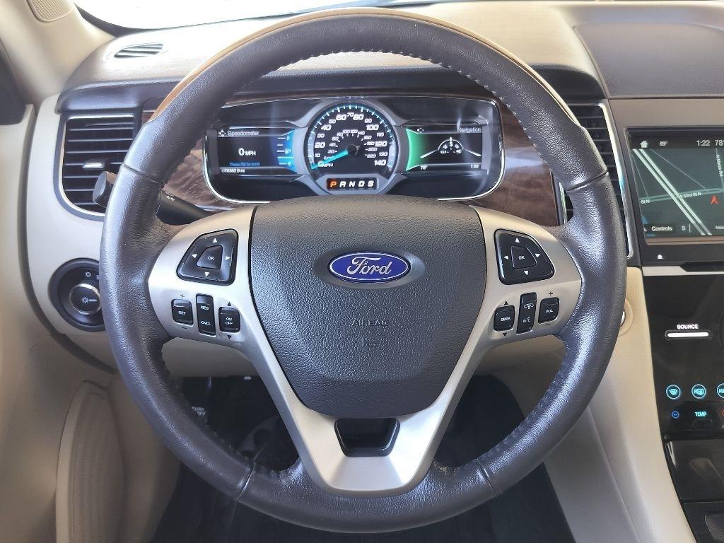 Ford Taurus Limited FWD 2018