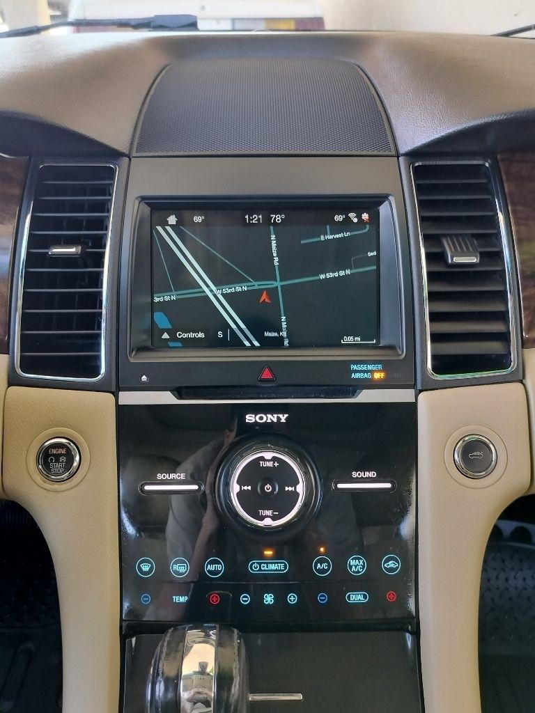 Ford Taurus Limited FWD 2018