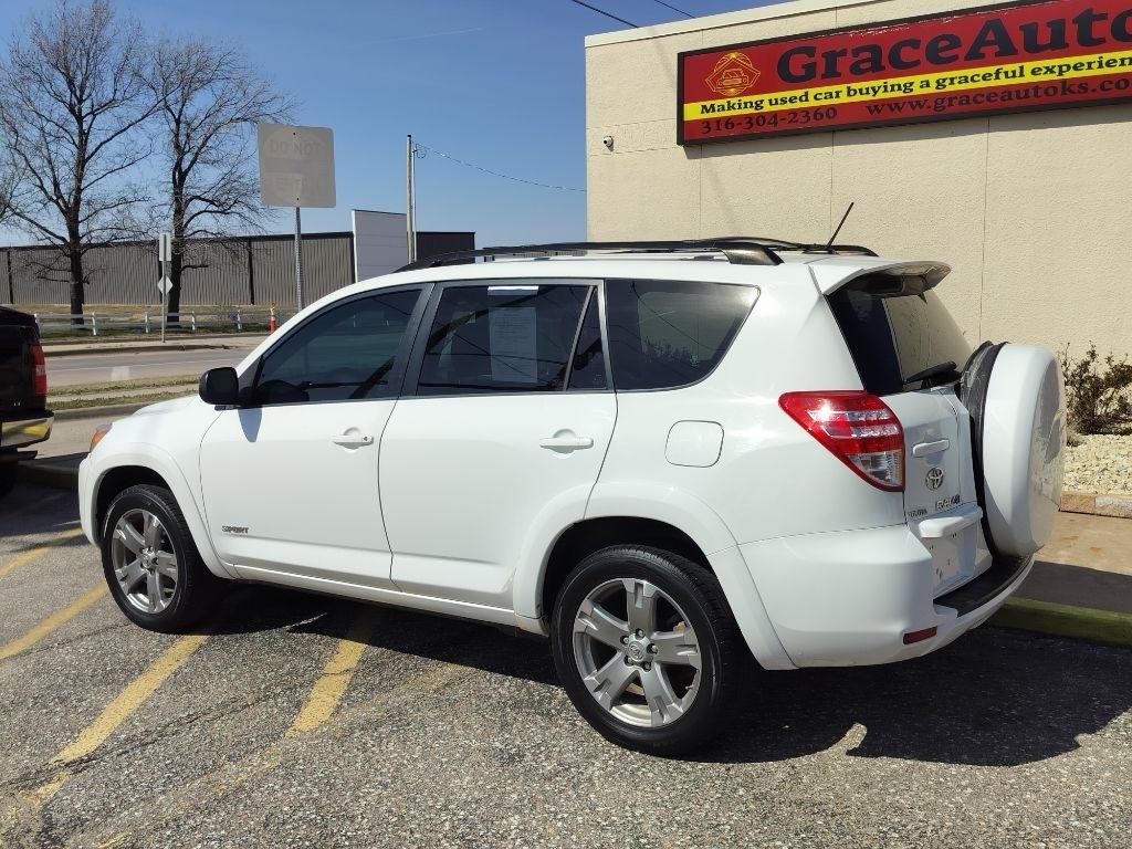 Toyota RAV4 Sport I4 2WD 2009