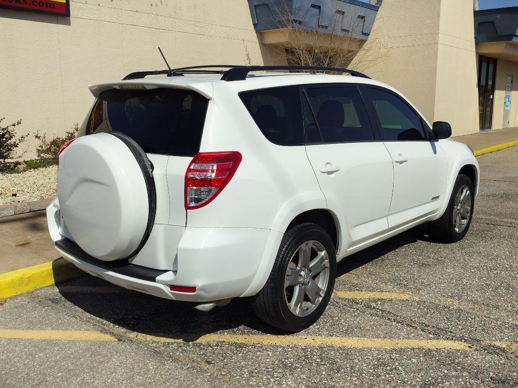 Toyota RAV4 Sport I4 2WD 2009