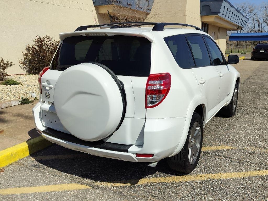 Toyota RAV4 Sport I4 2WD 2009