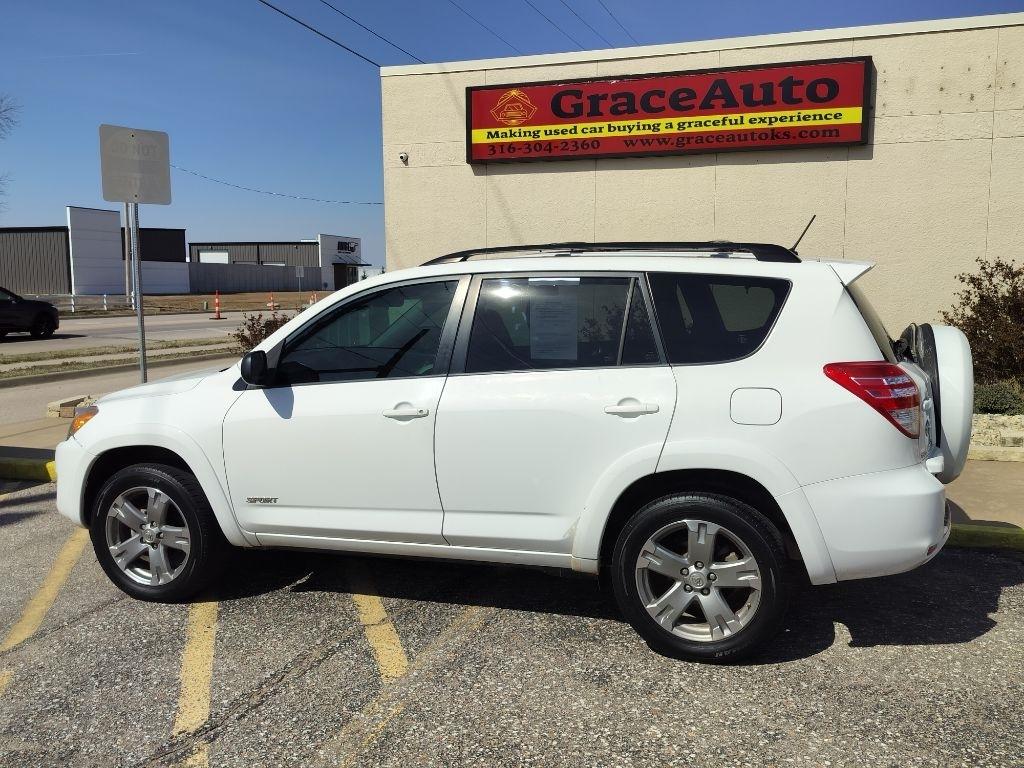 Toyota RAV4 Sport I4 2WD 2009