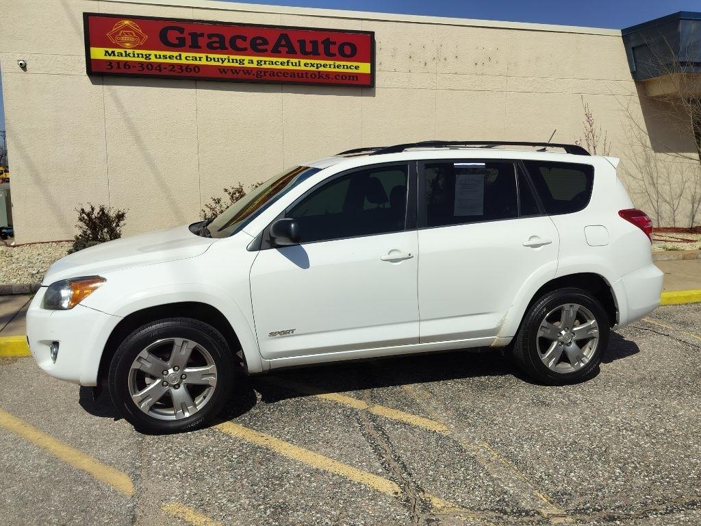 Toyota RAV4 Sport I4 2WD 2009