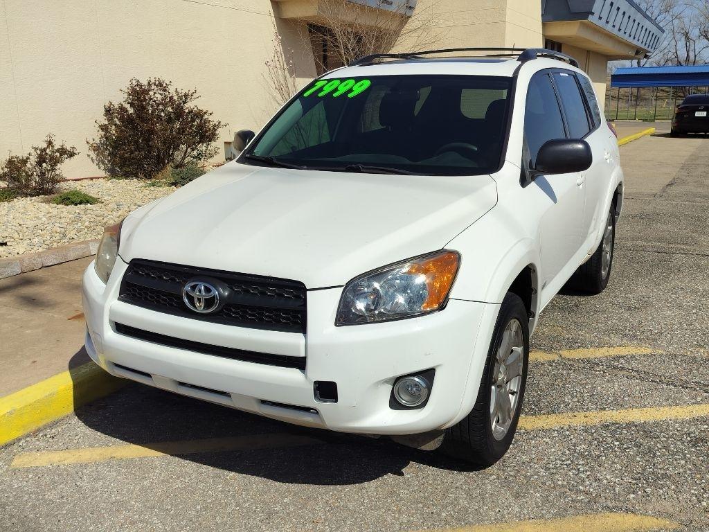 Toyota RAV4 Sport I4 2WD 2009