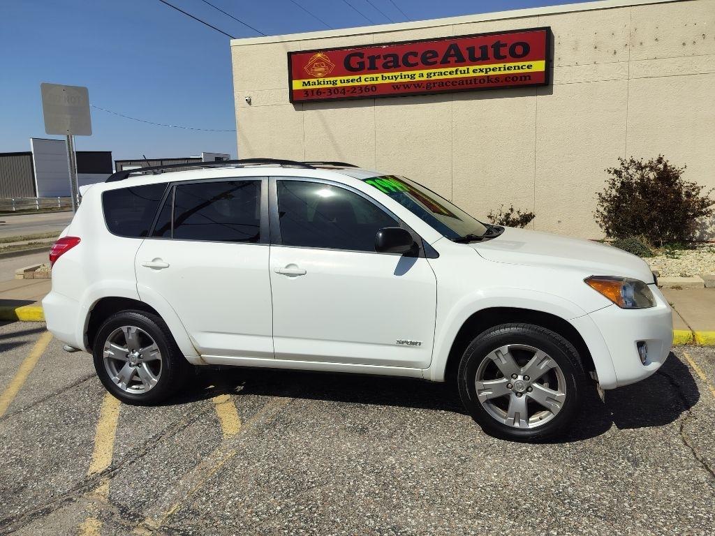 Toyota RAV4 Sport I4 2WD 2009