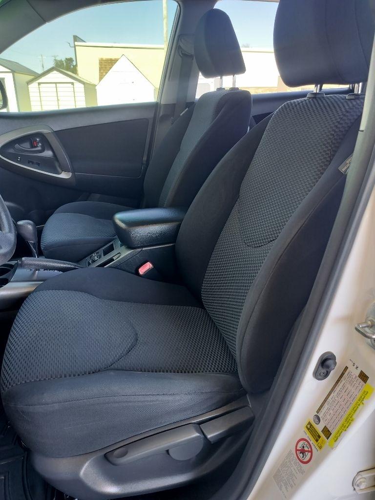 Toyota RAV4 Sport I4 2WD 2009