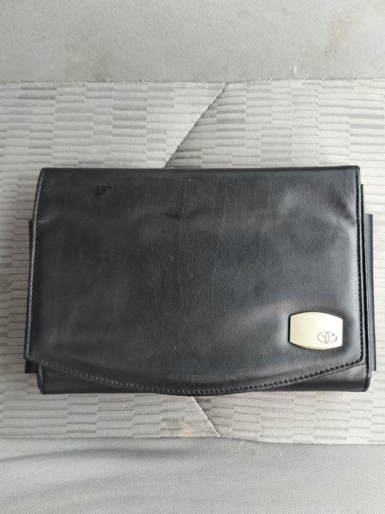 Toyota RAV4 Base V6 2WD 2011