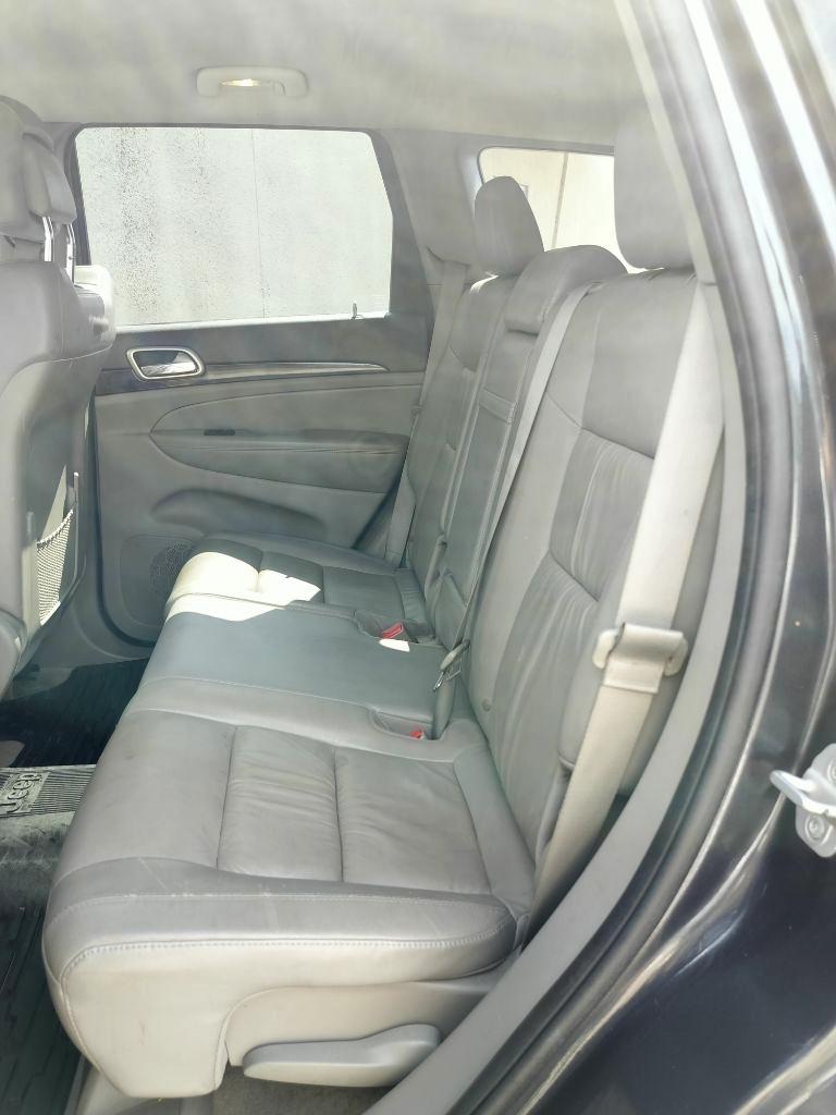 Jeep Grand Cherokee Laredo 4WD 2012
