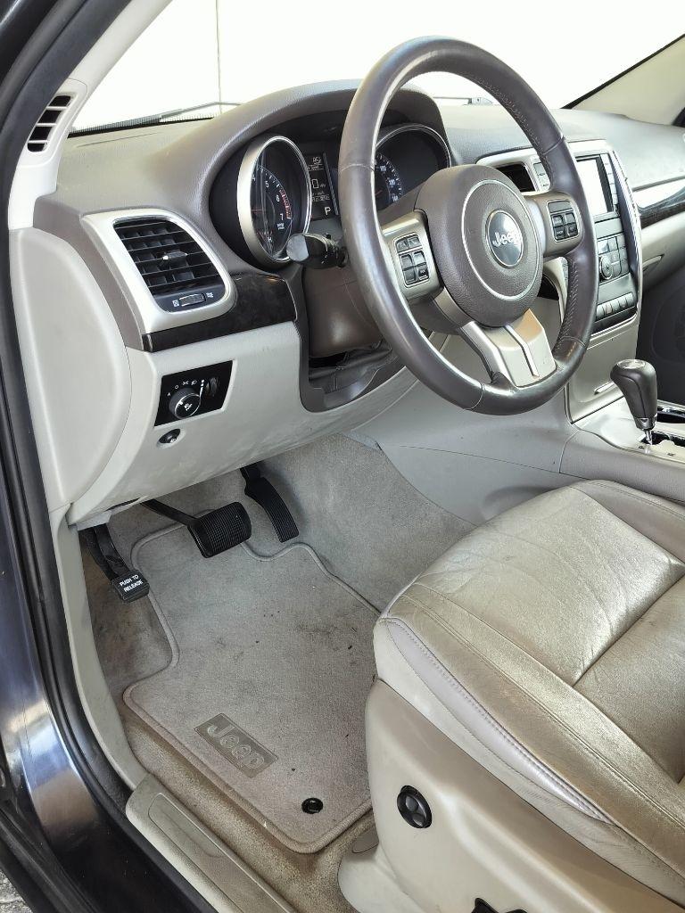 Jeep Grand Cherokee Laredo 4WD 2012