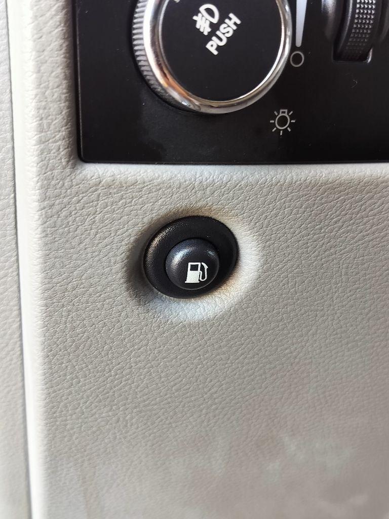 Jeep Grand Cherokee Laredo 4WD 2012