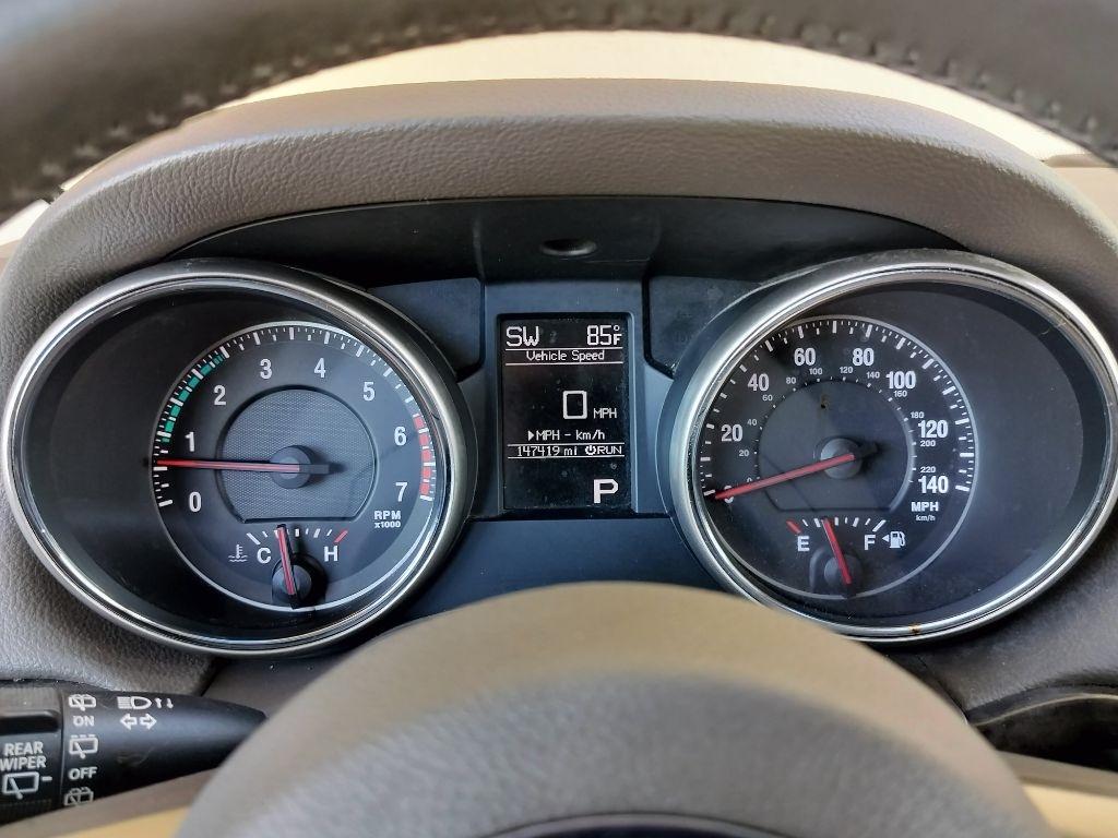 Jeep Grand Cherokee Laredo 4WD 2012