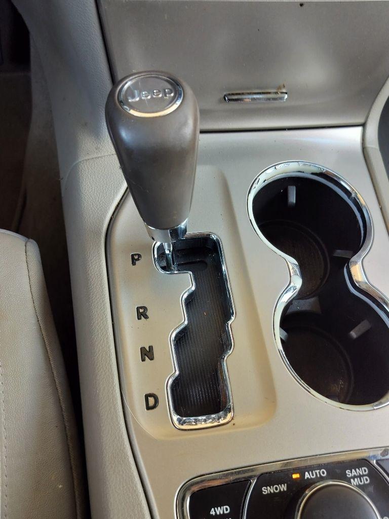 Jeep Grand Cherokee Laredo 4WD 2012