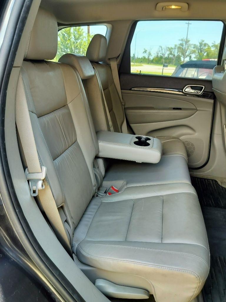 Jeep Grand Cherokee Laredo 4WD 2012