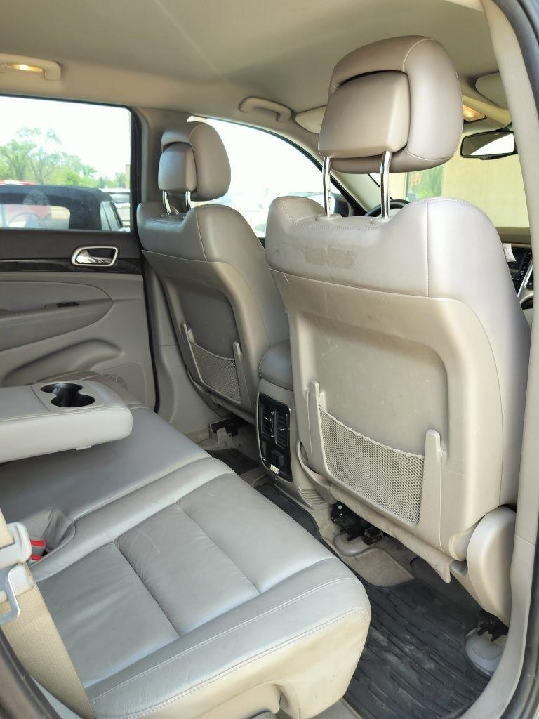 Jeep Grand Cherokee Laredo 4WD 2012