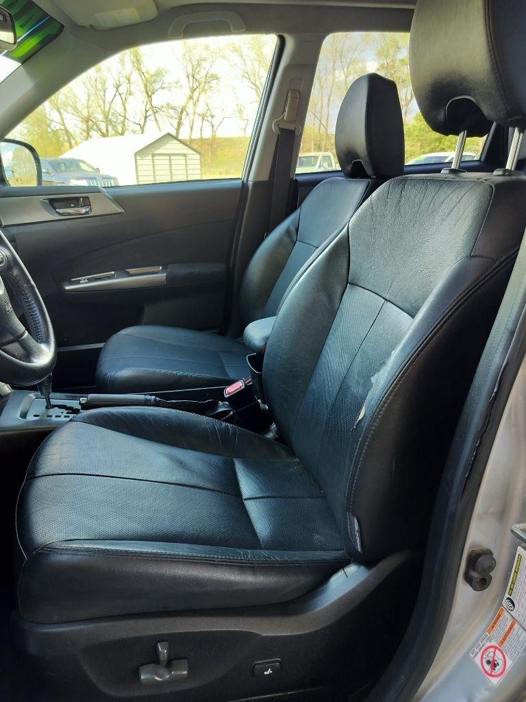 Subaru Forester 2.5X Touring 2013