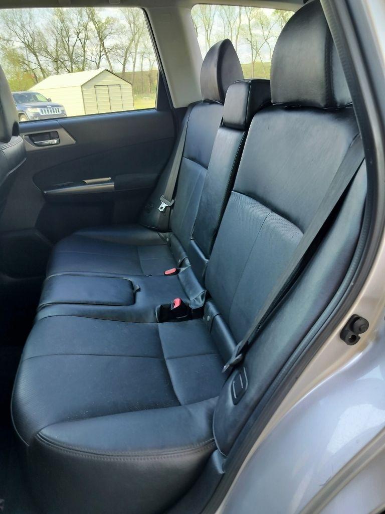 Subaru Forester 2.5X Touring 2013