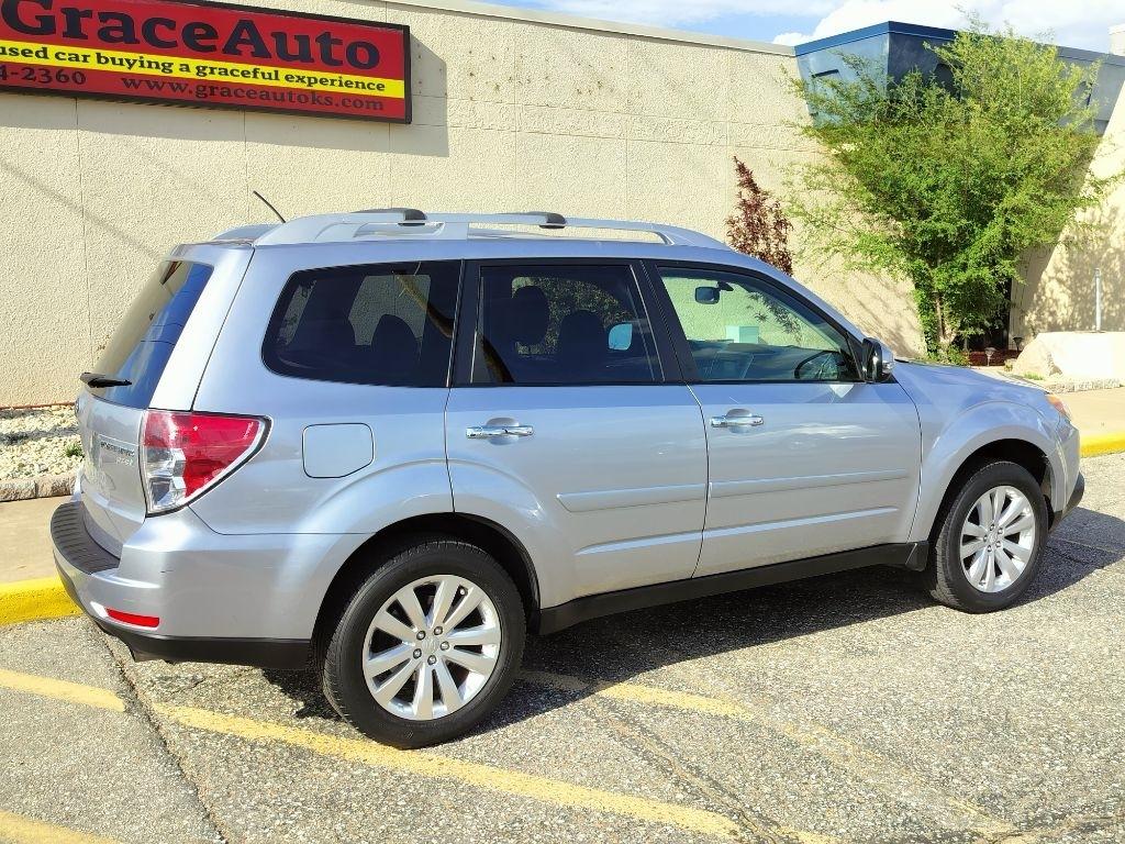 Subaru Forester 2.5X Touring 2013