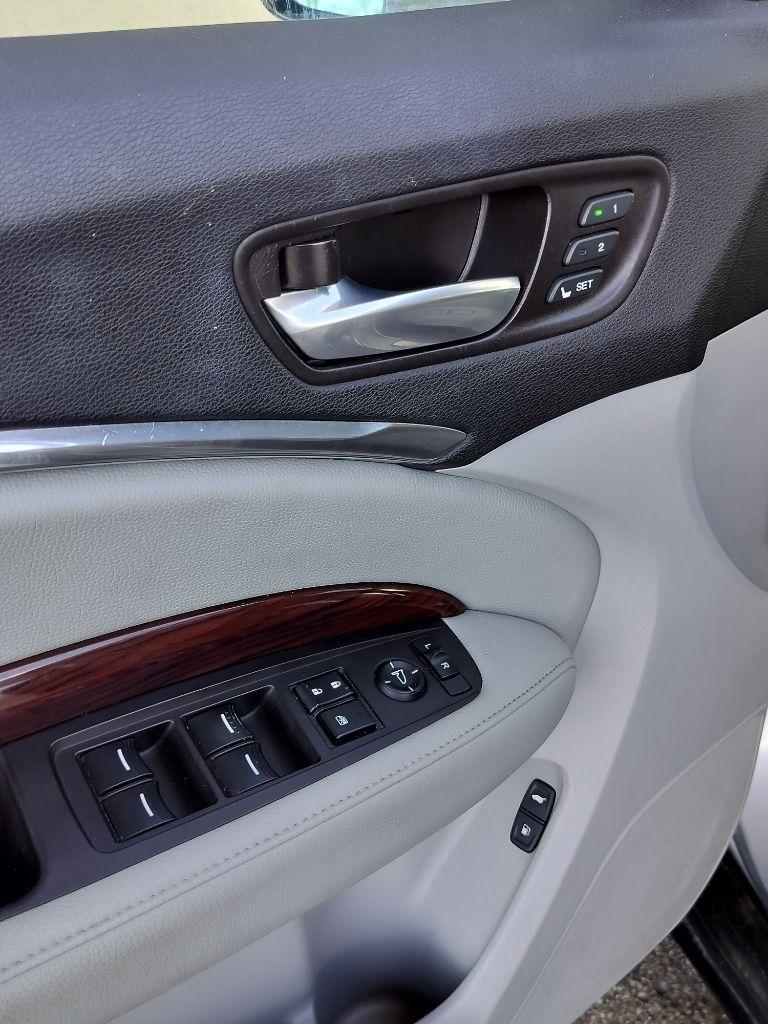 Acura MDX SH-AWD 9-Spd AT w/Tech Package 2016