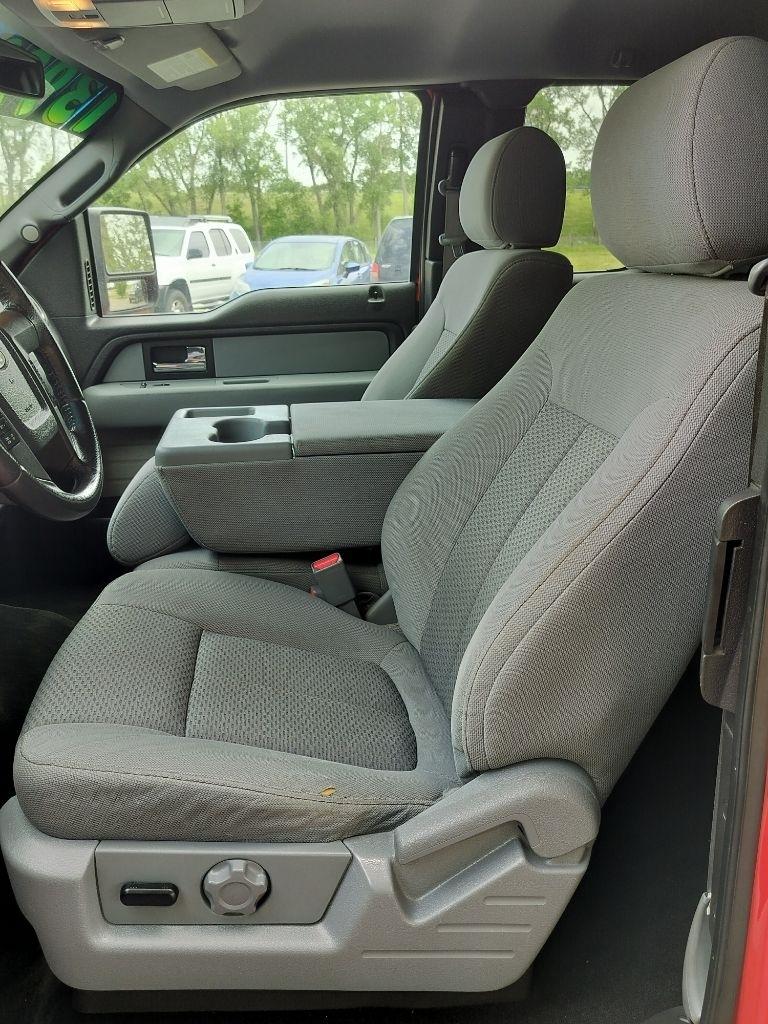 Ford F-150 XL SuperCab 8-ft. Bed 4WD 2012