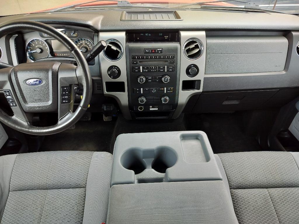 Ford F-150 XL SuperCab 8-ft. Bed 4WD 2012