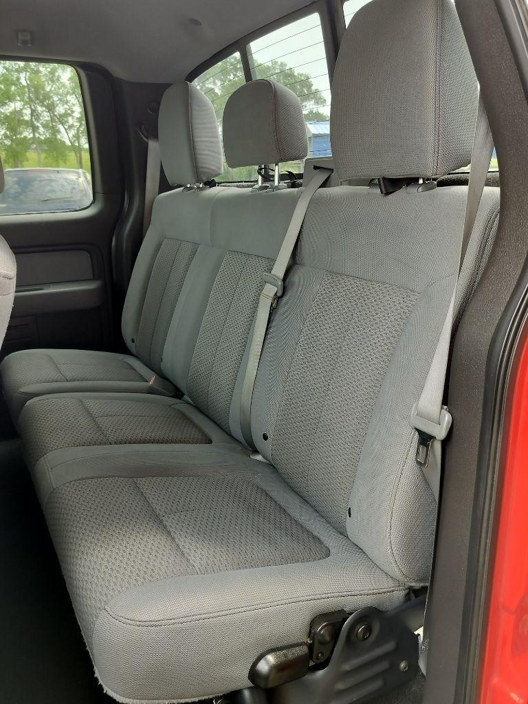 Ford F-150 XL SuperCab 8-ft. Bed 4WD 2012