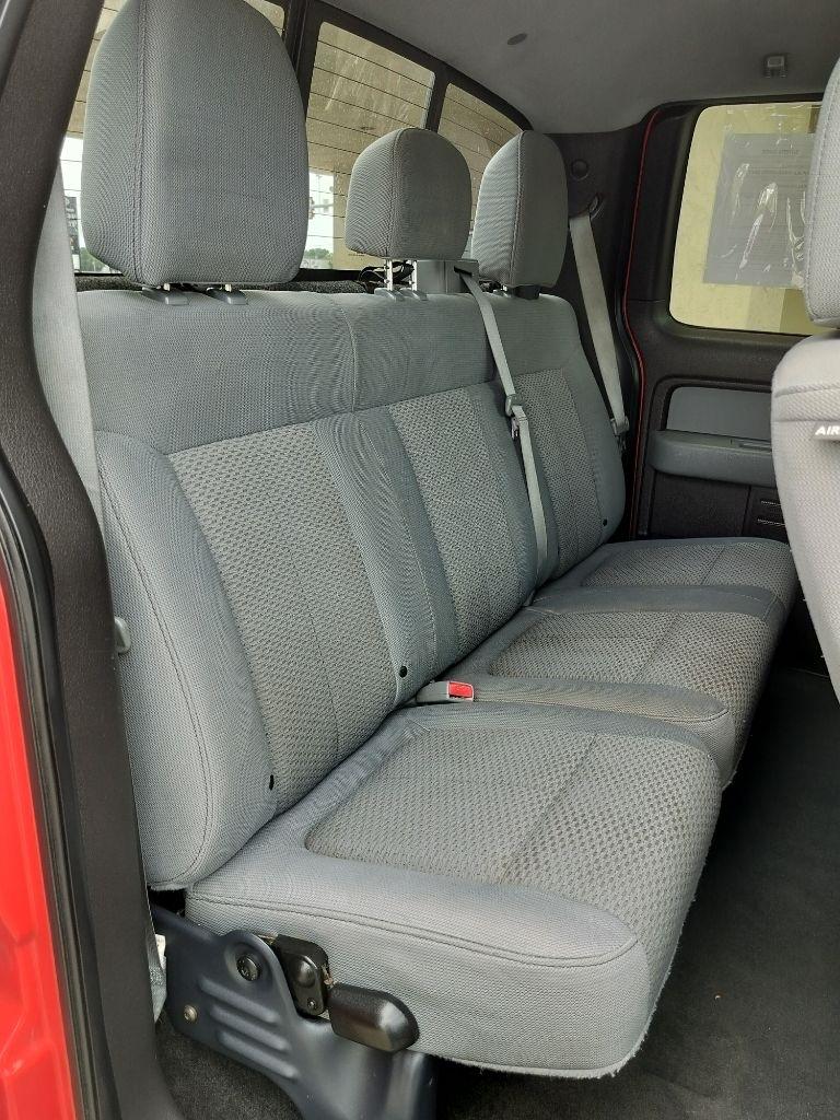 Ford F-150 XL SuperCab 8-ft. Bed 4WD 2012
