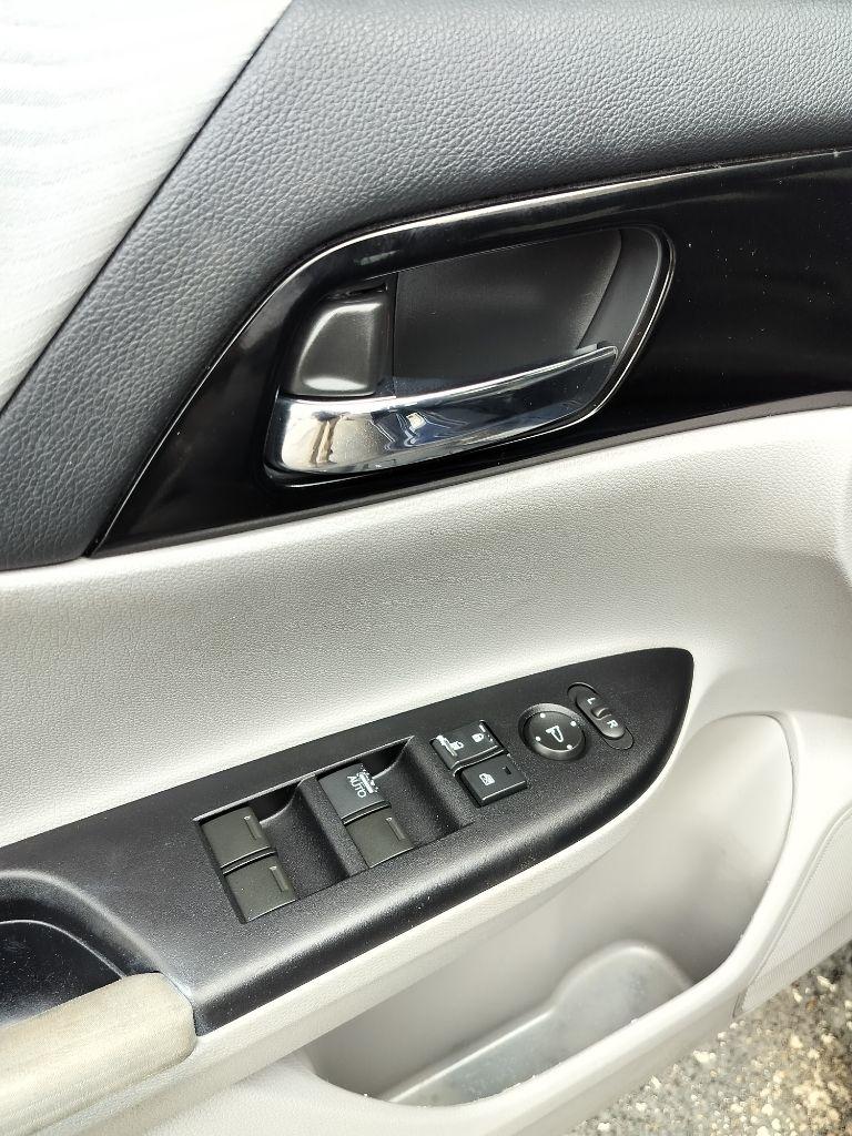 Honda Accord LX Sedan CVT w/ Honda Sensing 2017