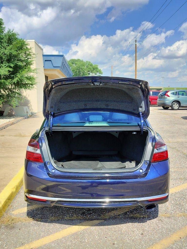 Honda Accord LX Sedan CVT w/ Honda Sensing 2017