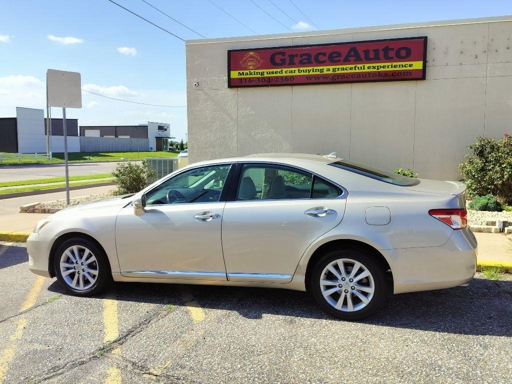 Lexus ES 350 Sedan 2010
