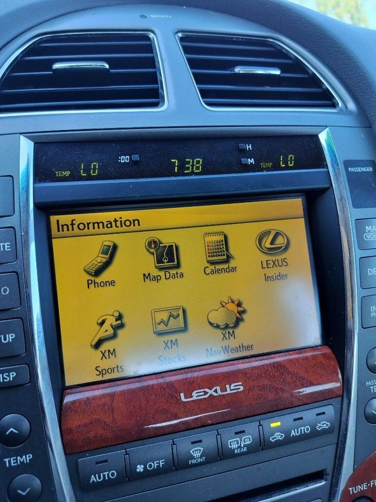 Lexus ES 350 Sedan 2010