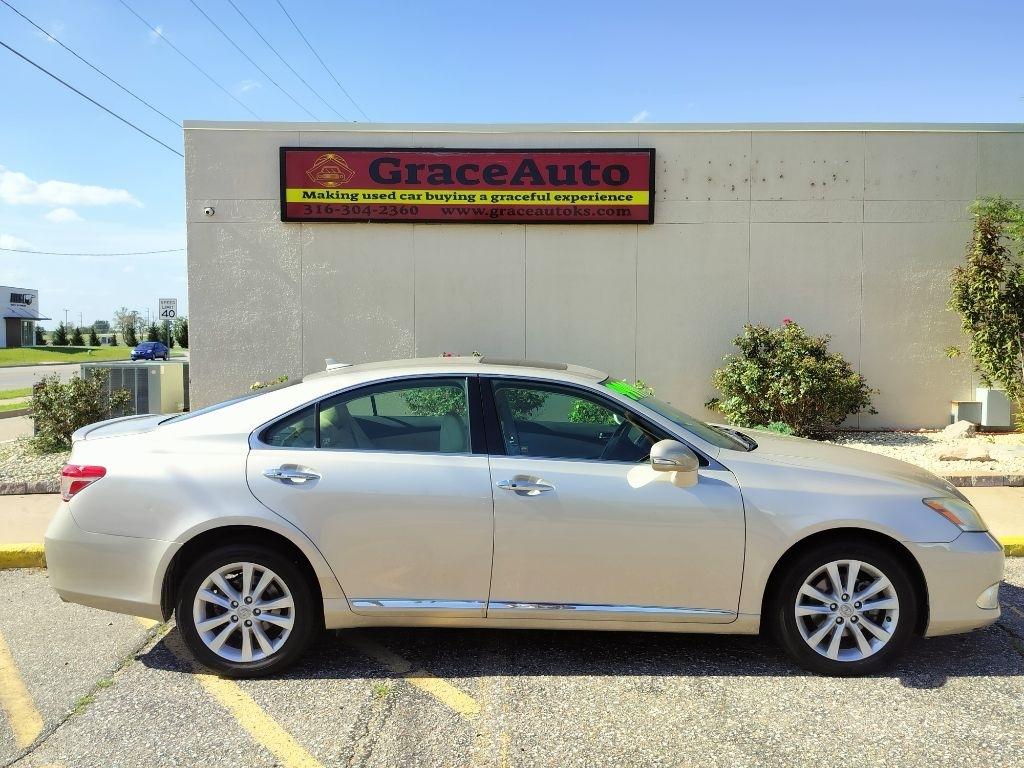 Lexus ES 350 Sedan 2010