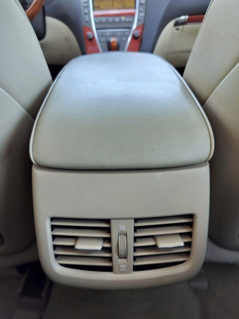 Lexus ES 350 Sedan 2010