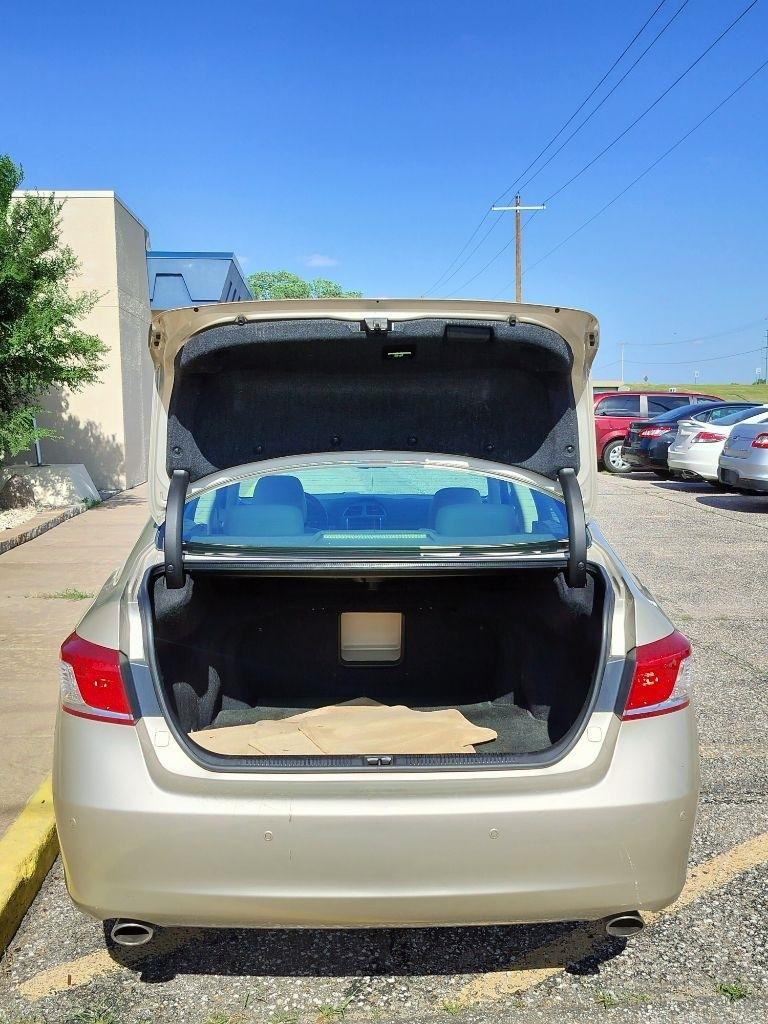 Lexus ES 350 Sedan 2010