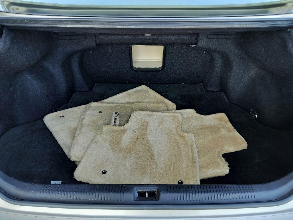 Lexus ES 350 Sedan 2010