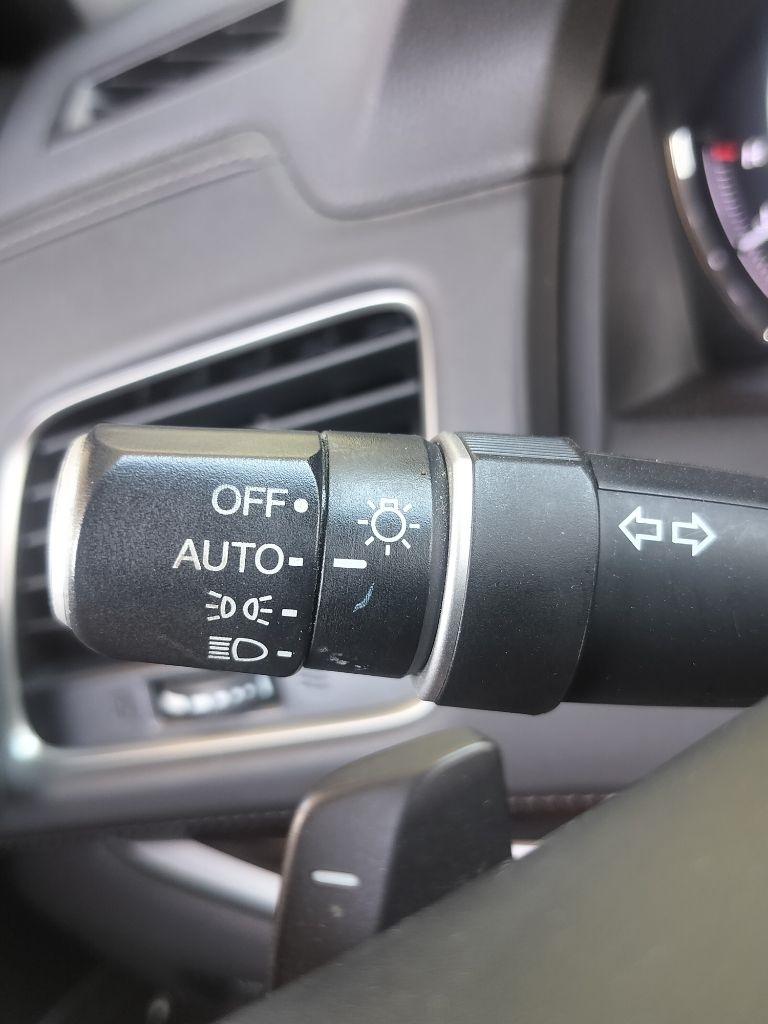 Acura RLX 6-Spd AT w/Technology Package 2014