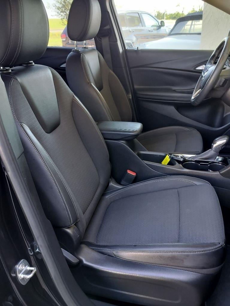 Buick Encore GX photo 36