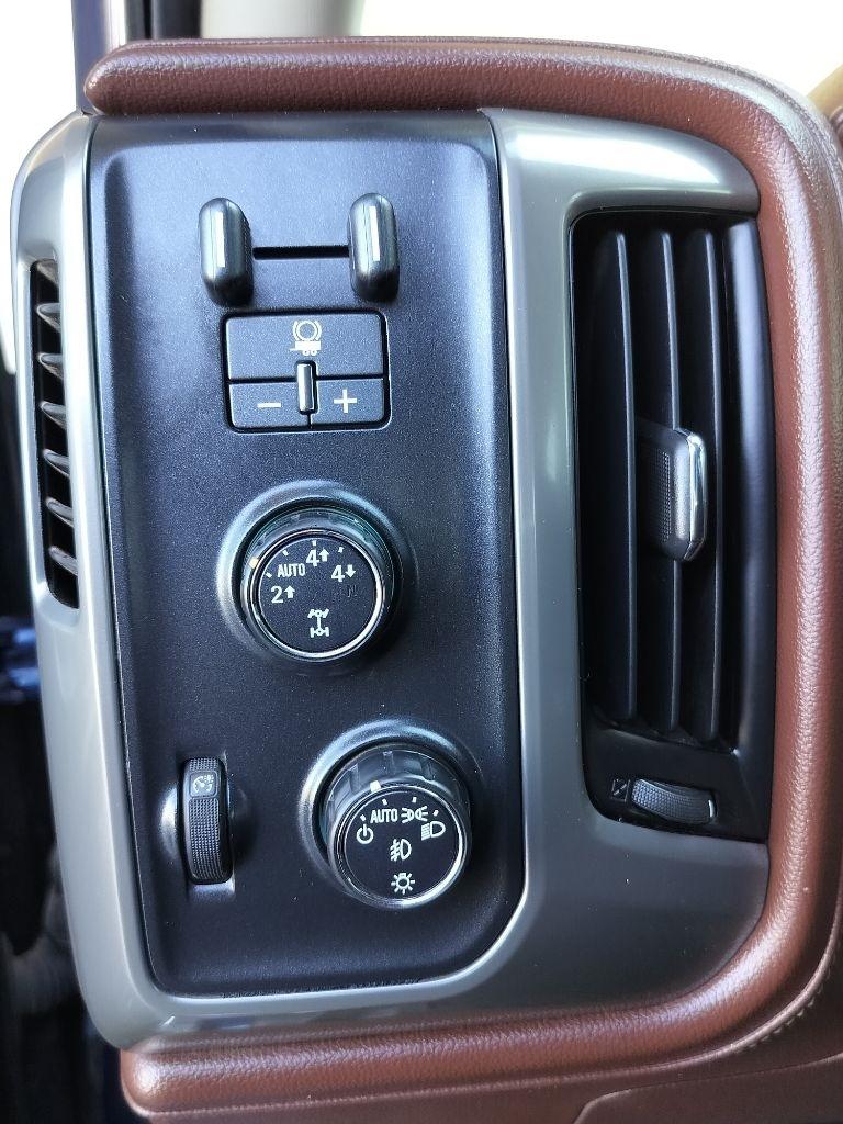 Chevrolet Silverado 1500 High Country Crew Cab 4WD 2015
