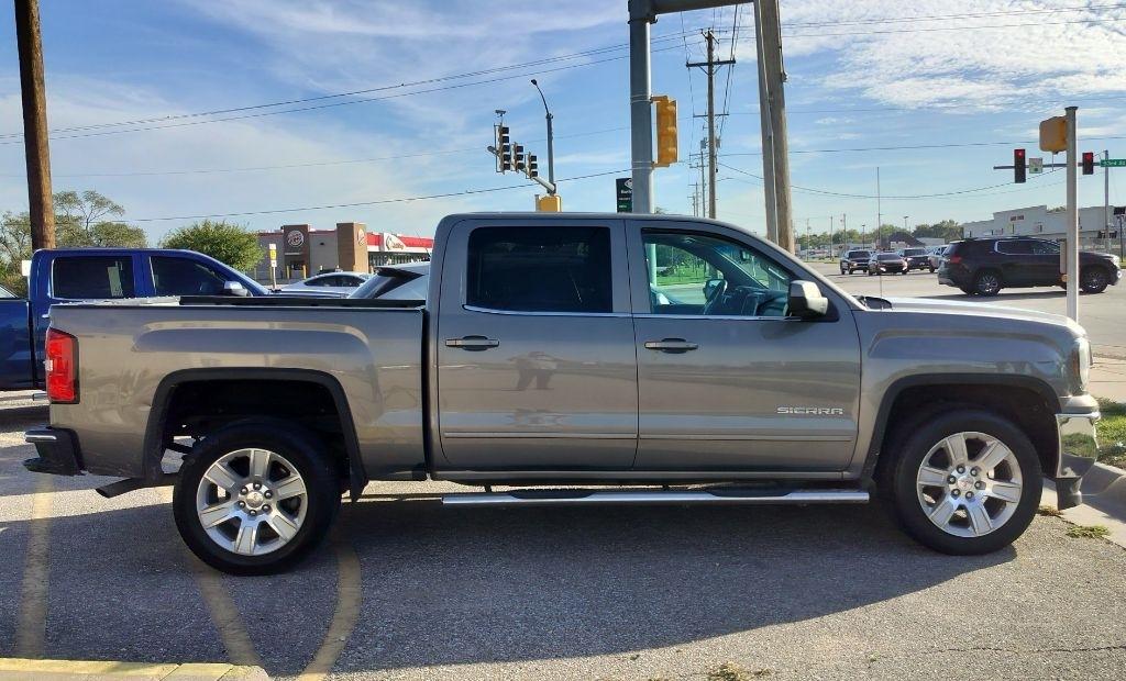 2017 GMC Sierra 1500 SLE Crew Cab Short Box 2WD