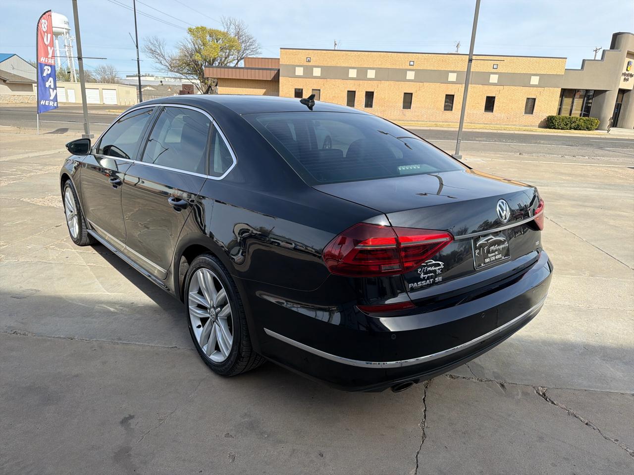 Volkswagen Passat SE w/Technology 2017