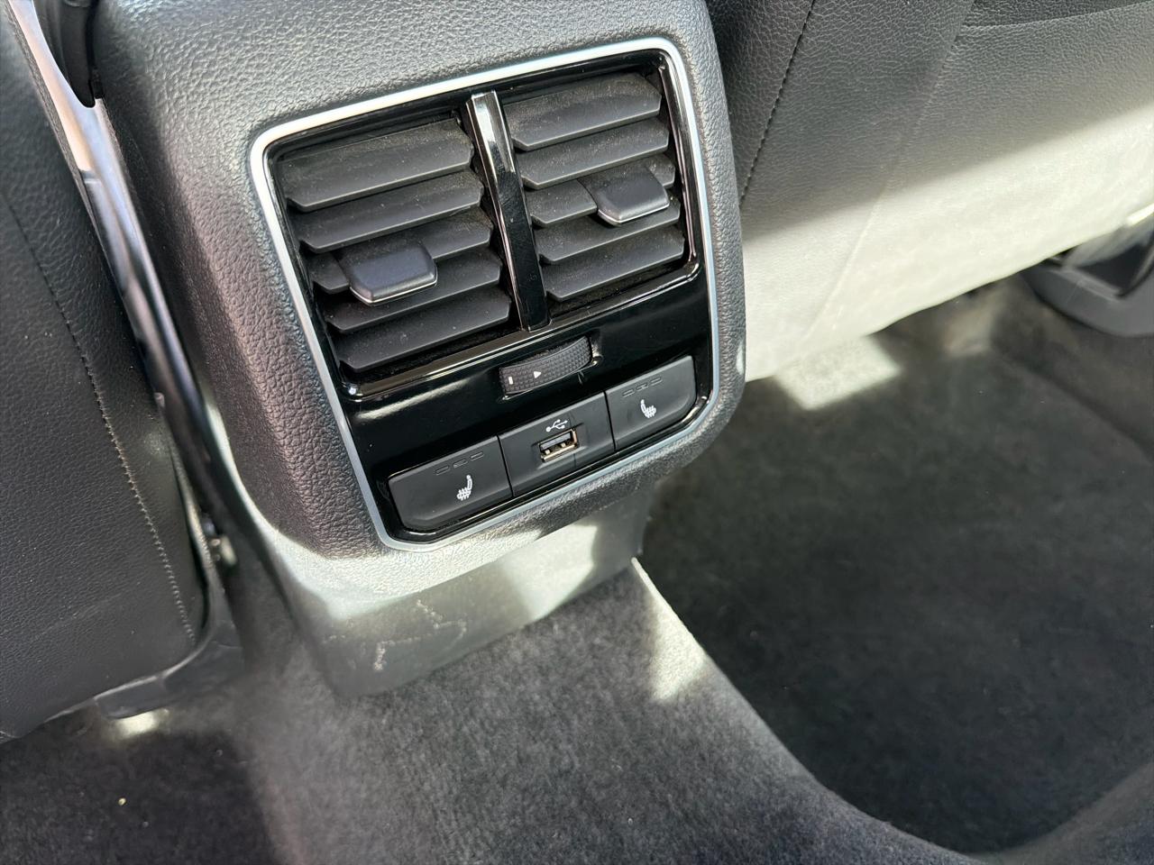 Volkswagen Passat SE w/Technology 2017