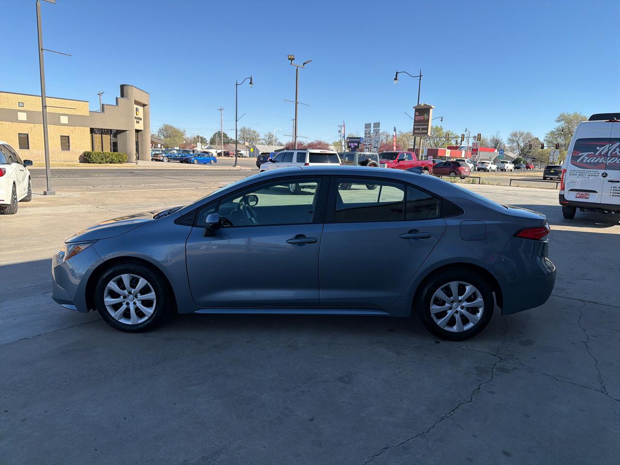 Toyota Corolla LE 2024