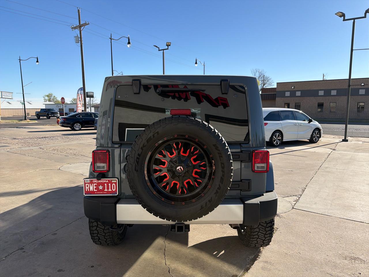 Jeep Wrangler Unlimited Sahara 4WD 2014